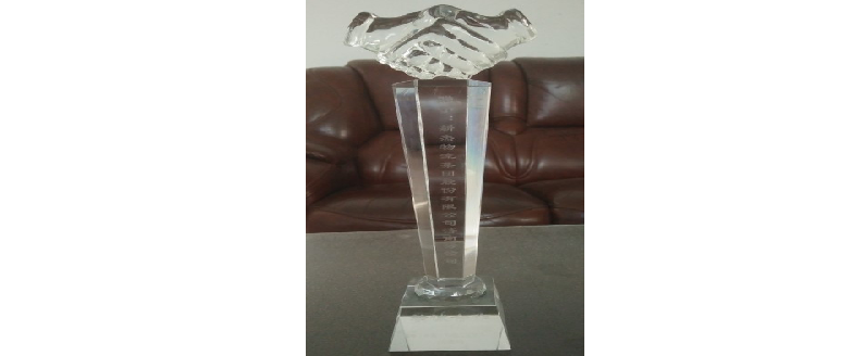 關(guān)于濟(jì)南新杰獲得理想科學(xué)授予2016年度精誠(chéng)合作獎(jiǎng)杯